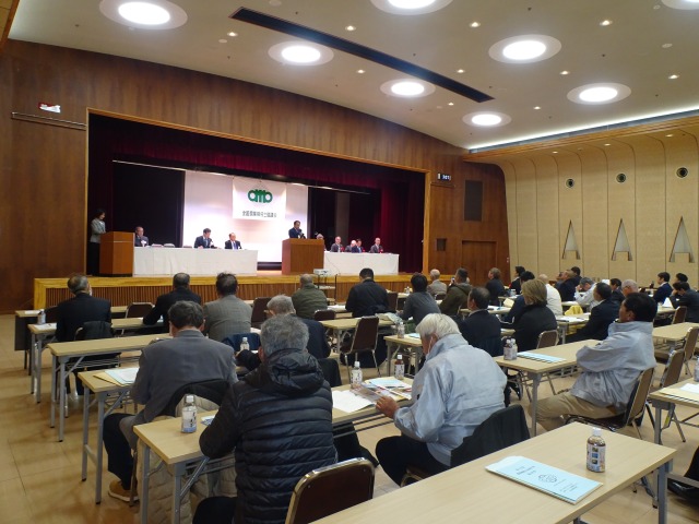 農業機械士全国大会で情報交換　新会長に小川雅器氏が就任　15年ぶりのトラクタ競技会開催